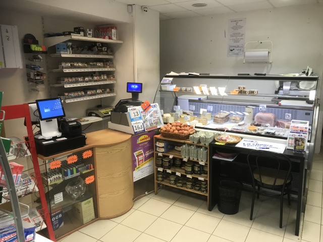 Autre photo illustrant l'affaire réf. 11XA13833, Tabac presse alimentation