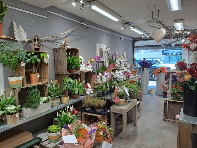 Autre photo illustrant l'affaire réf. 70AH14845, Magasin de fleurs